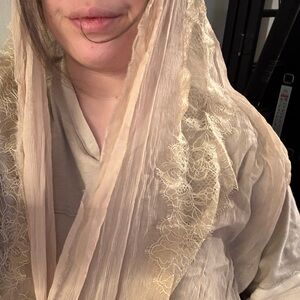 Elegant Lace Scarf in Beige